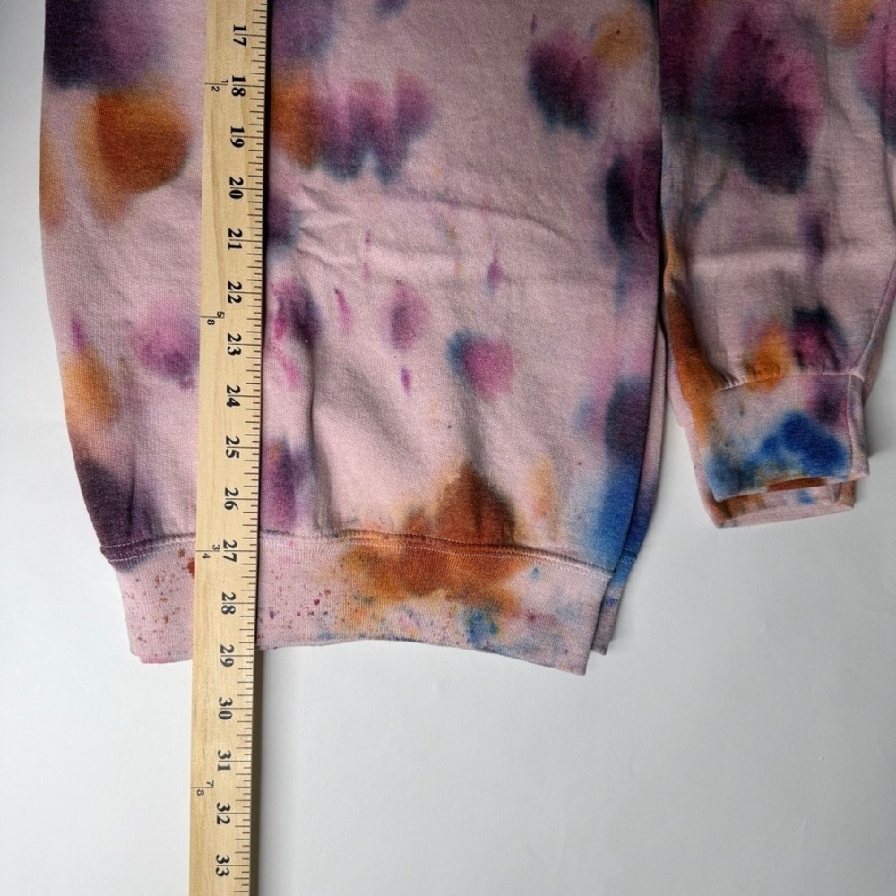 NWT Urban Renewal Remade Artist Studio Dye‎ Crew Neck Sweatshirt OS - Picture 8 of 8